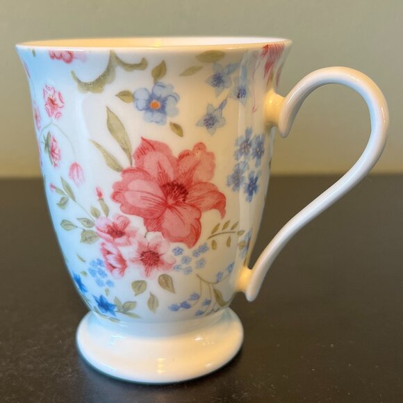 Two (2) WHITTARD OF CHELSEA Fine Bone China Floral 🌸 Footed Tea Cups ~ England - Picture 5 of 9